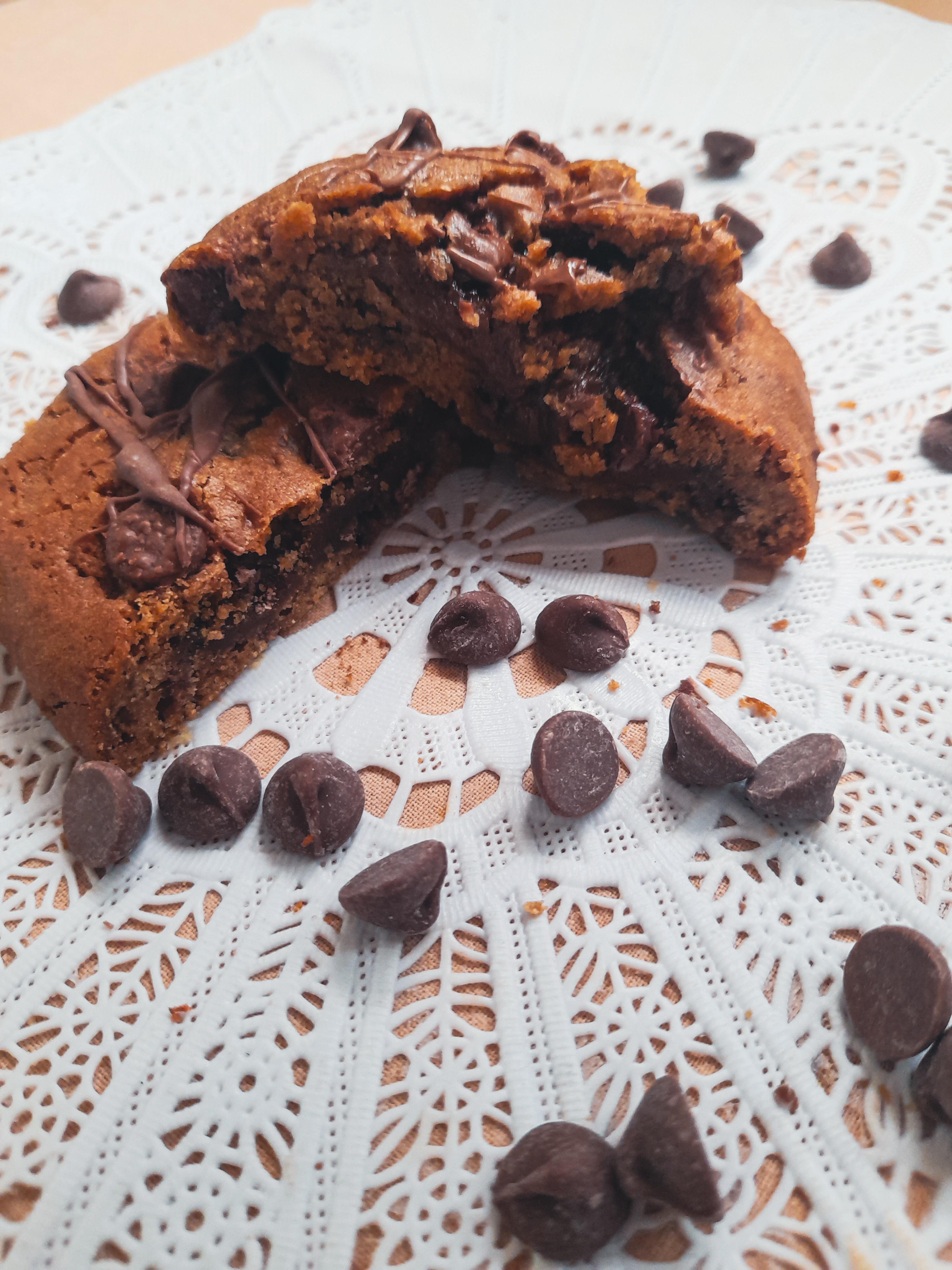 Cookie Tradicional Recheado com Brigadeiro